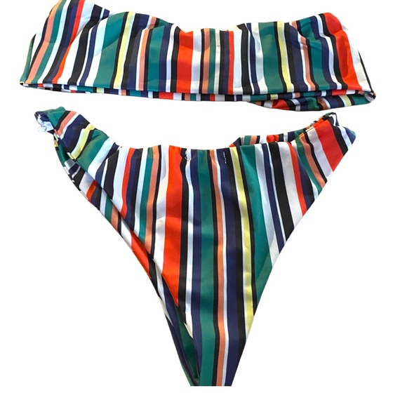 Pretty Little Thing Bikini Set 10 - Picture 5 of 6